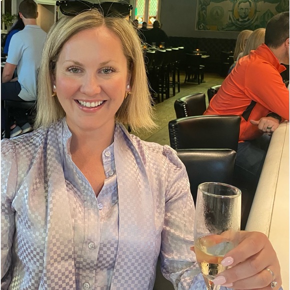 Meet your Posher, Samantha - Picture 1 of 1